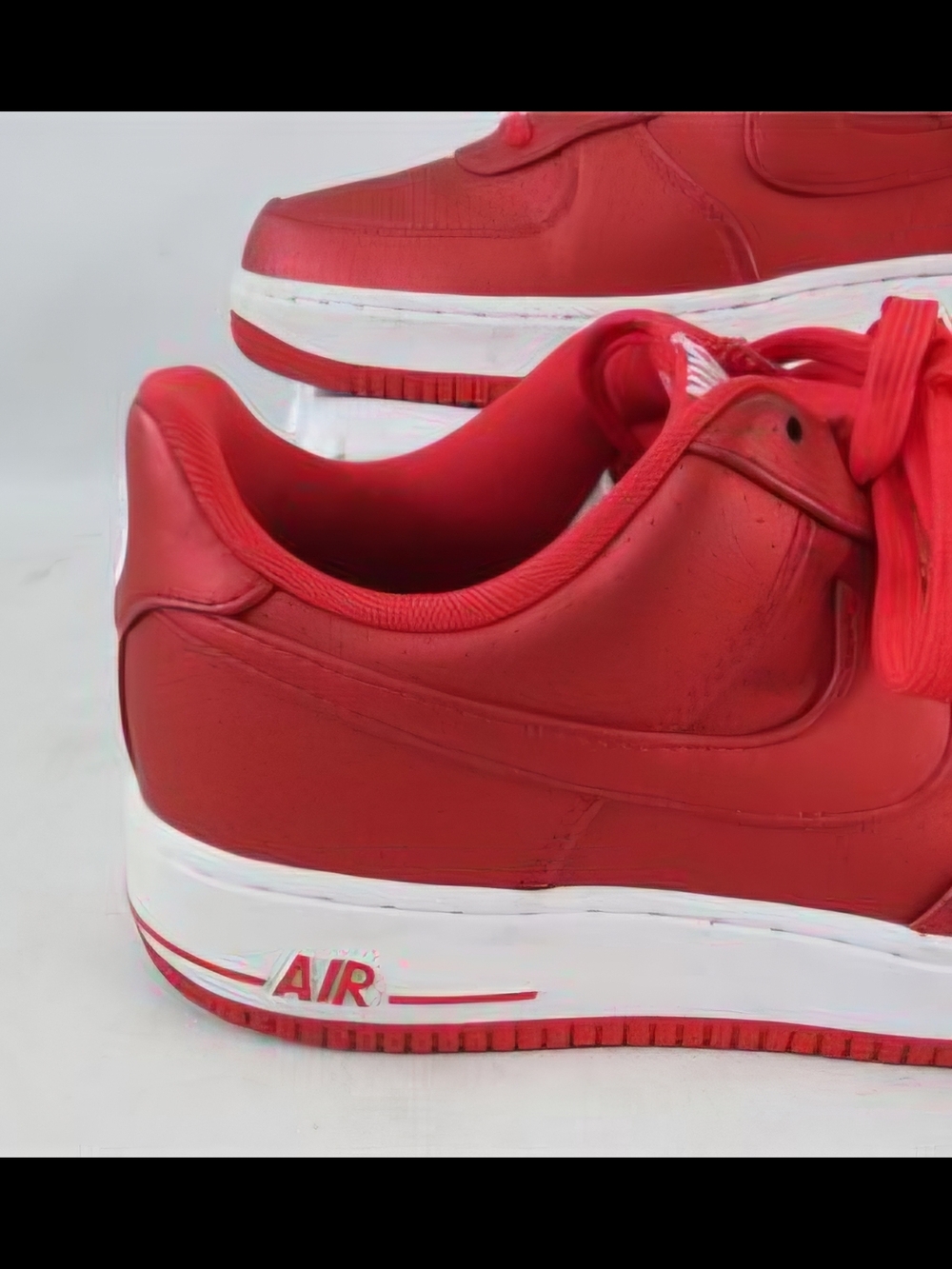Nike Men’s Low-Top Athletic Sneakers in Red and White